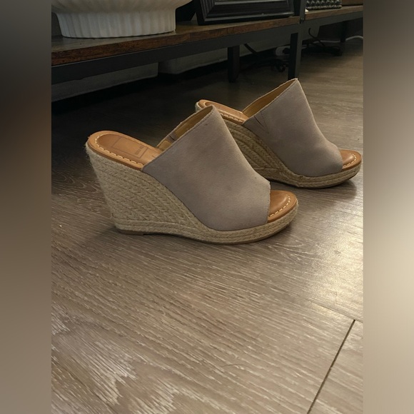 Dolce Vita Espadrille Wedge - Picture 1 of 7
